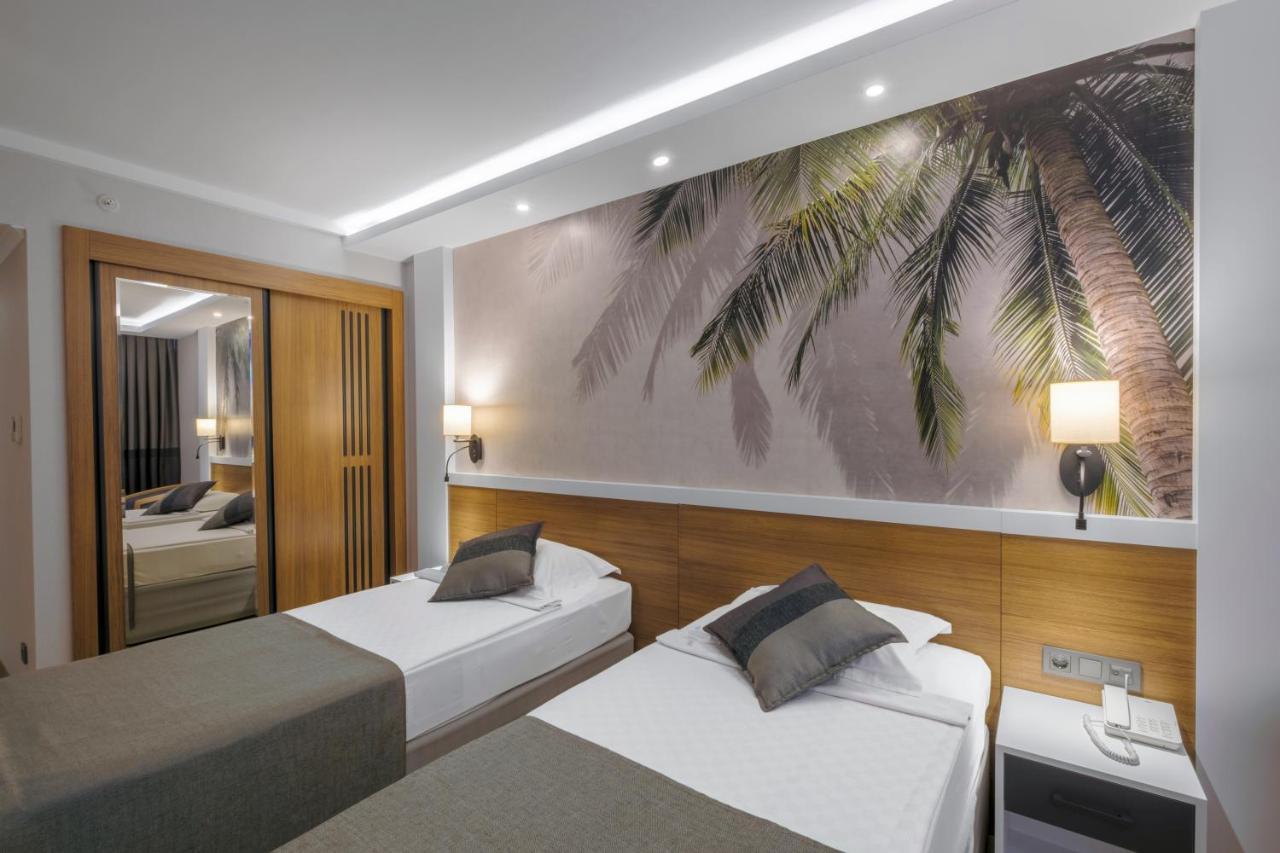 Standard Double or Twin Room Sea View