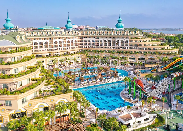 Crystal Sunset Pearl Collection Hotel Side